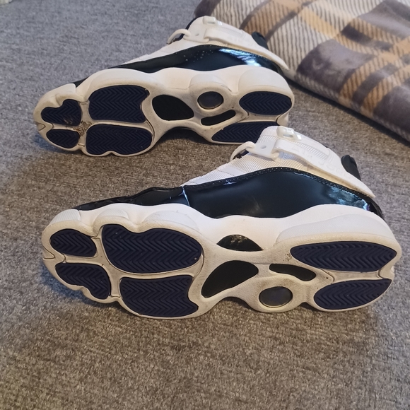 Jordan 6 Rings - Picture 6 of 11